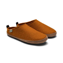 Load image into Gallery viewer, Kyrgies Indoor Wool Slides
